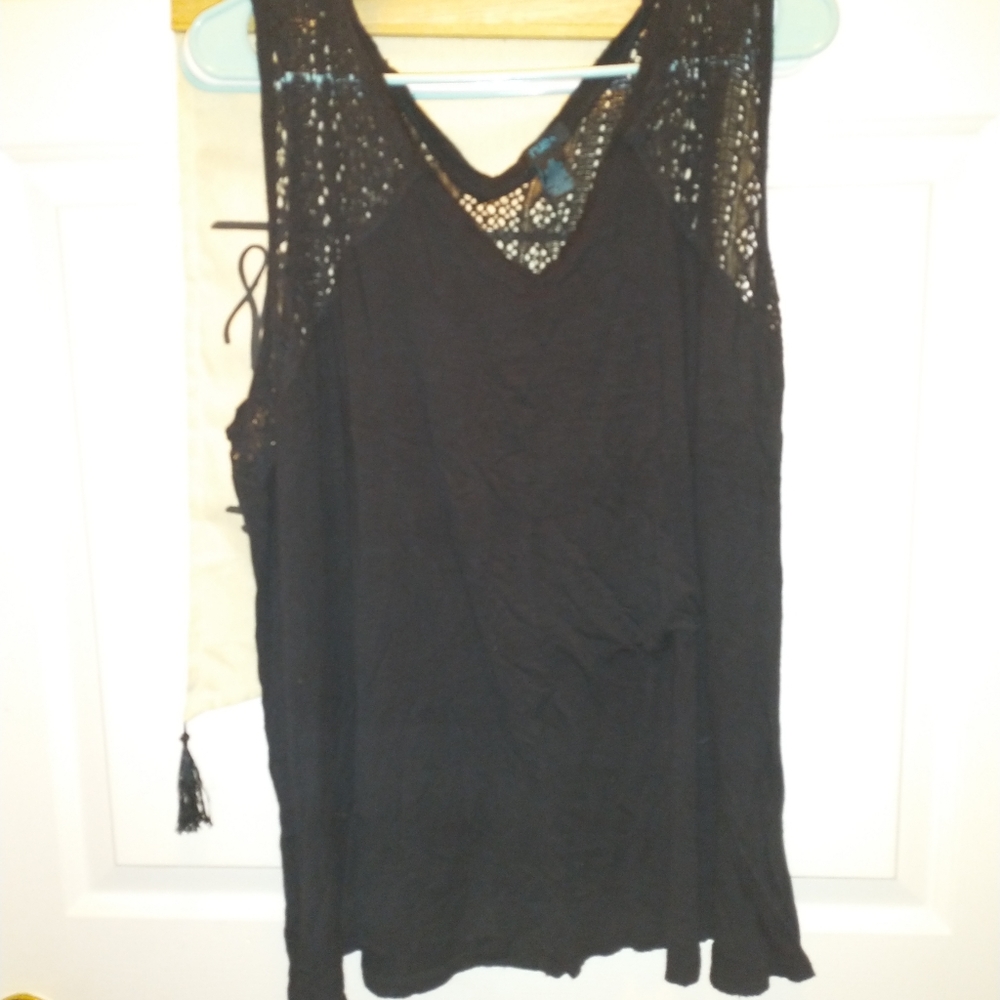 Women's tank